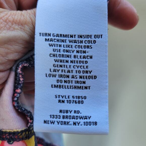 Ruby Rd. Tank Top Tunic Blouse Shirt Womens SZ 2XL Stretch Tropical Floral Birds - Picture 10 of 10